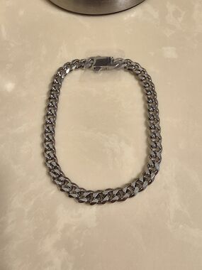 Men's Silver Chain Necklace - Sleek Stainless Look